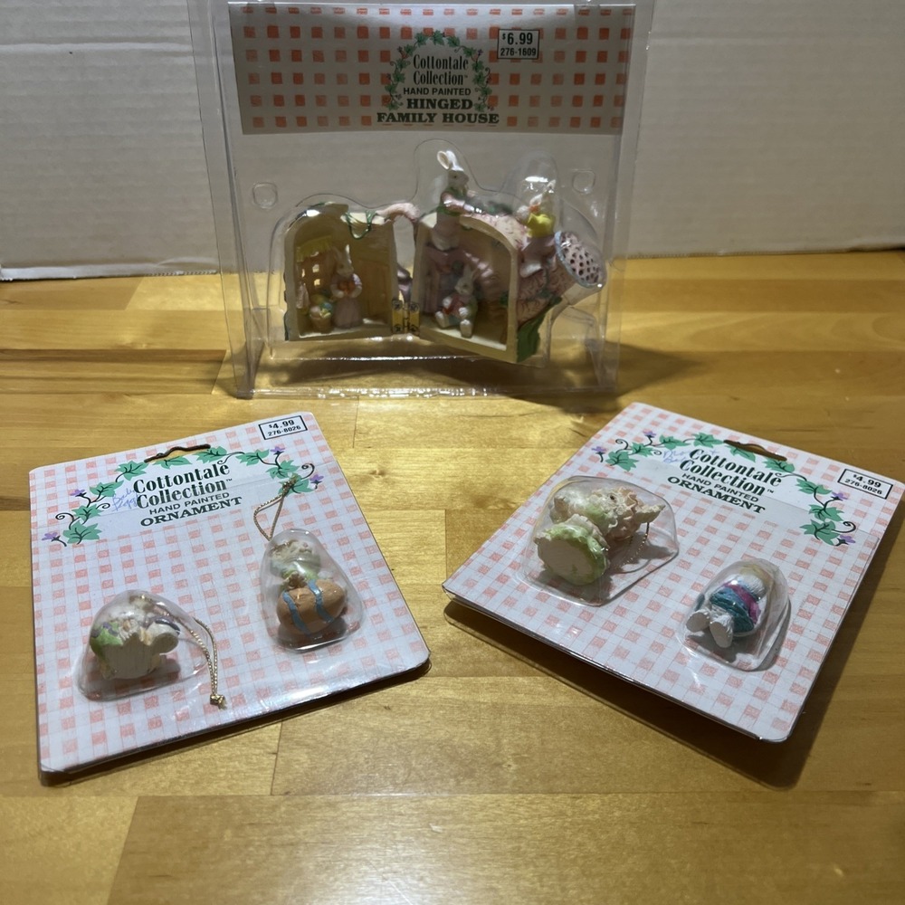 Vintage 1995 Cottontails Collection Hinged House And Ornaments